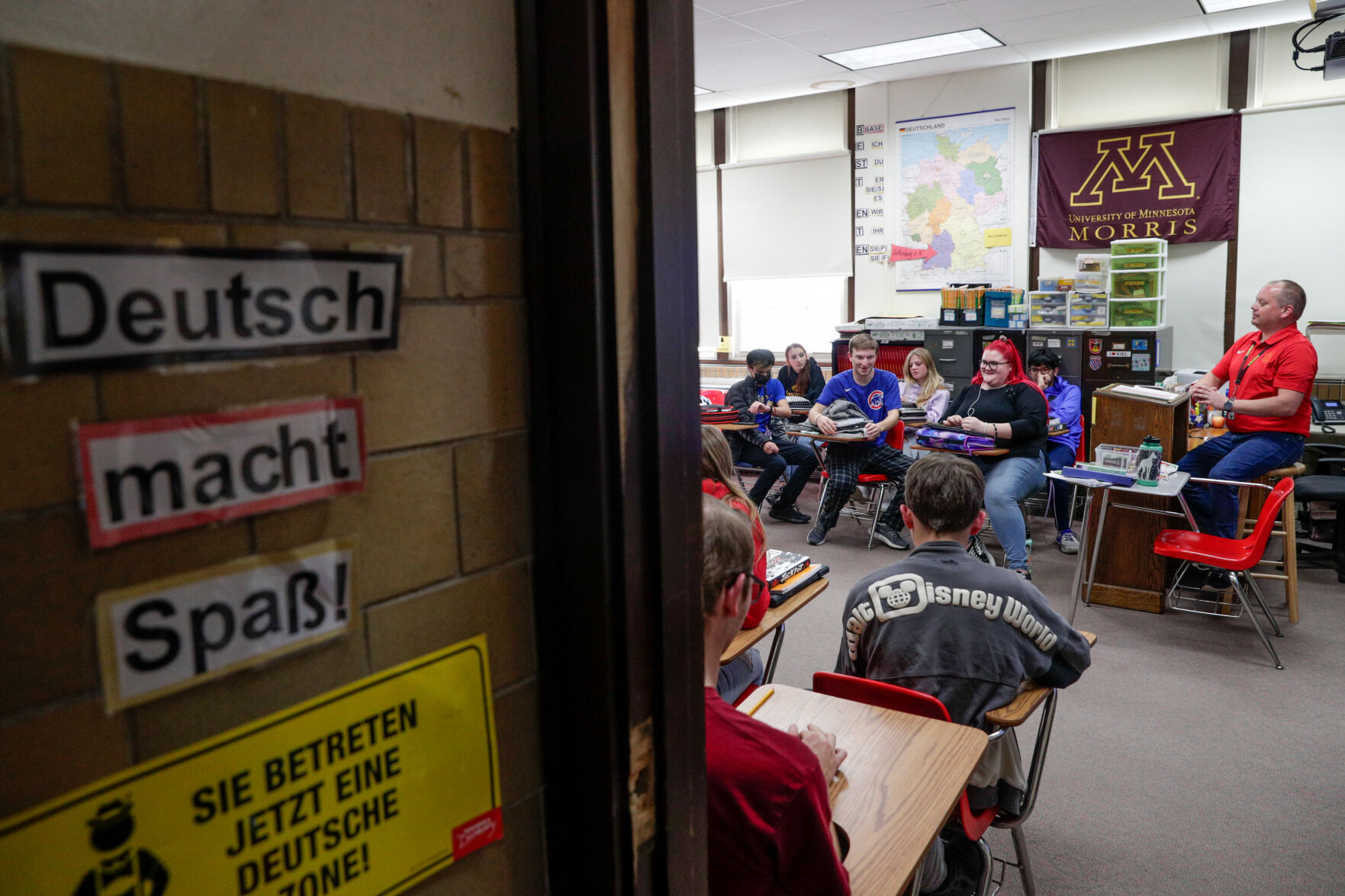 110222-qc-nws-rihsgerman-02.jpg